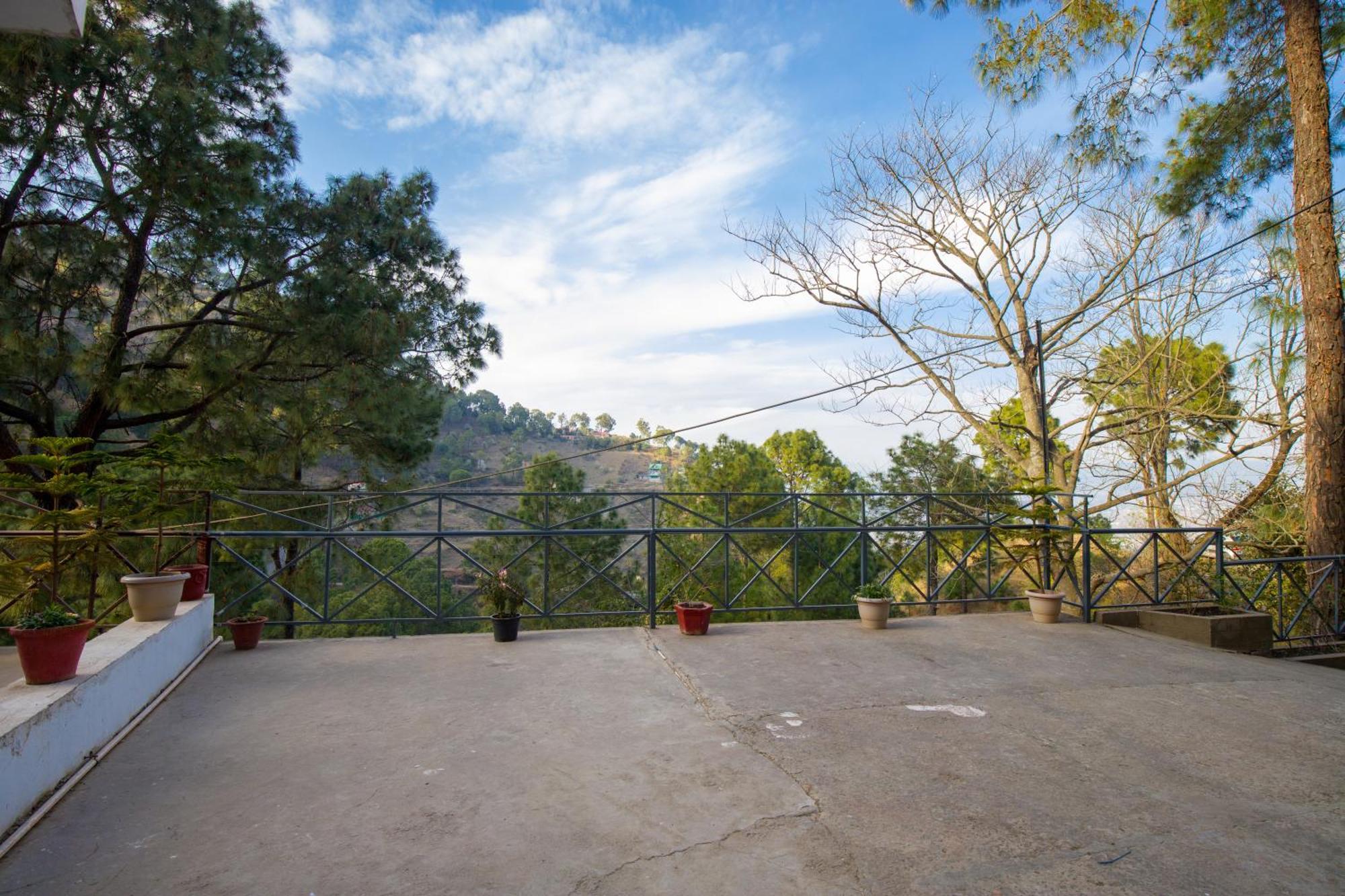 Alaya Stays Mehar Villa - 3 Bhk With Garden & Scenic Views Касаули Екстериор снимка